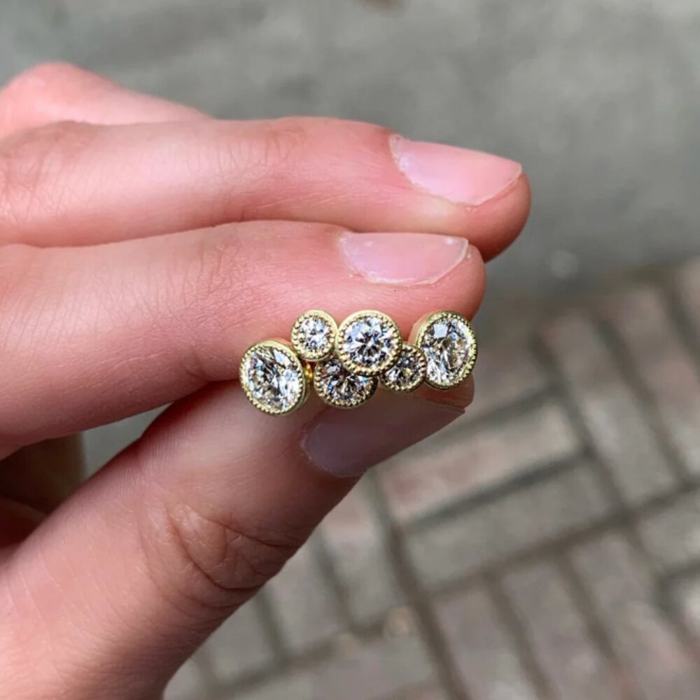 Canadian mined diamond stud earrings .50cttw F color, VS1 clarity 18k - Picture 2 of 12